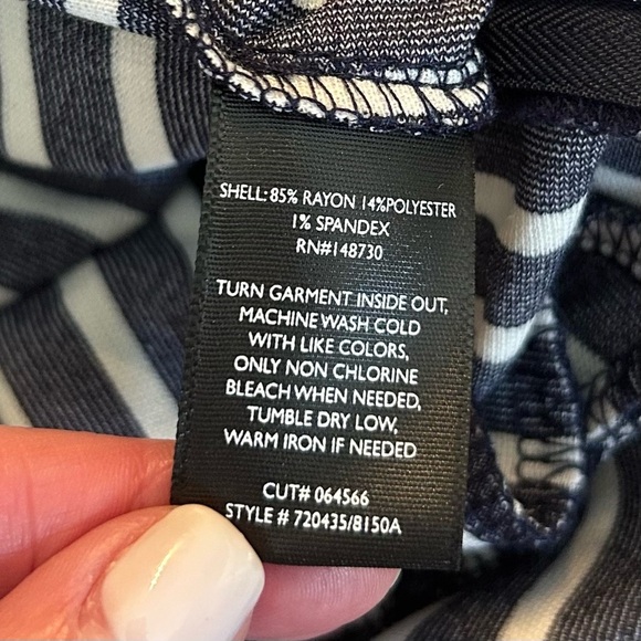 NWT ECI New York Zip Front Belted Wide Cropped Leg Striped Jumpsuit SZ S Navy - Picture 9 of 9